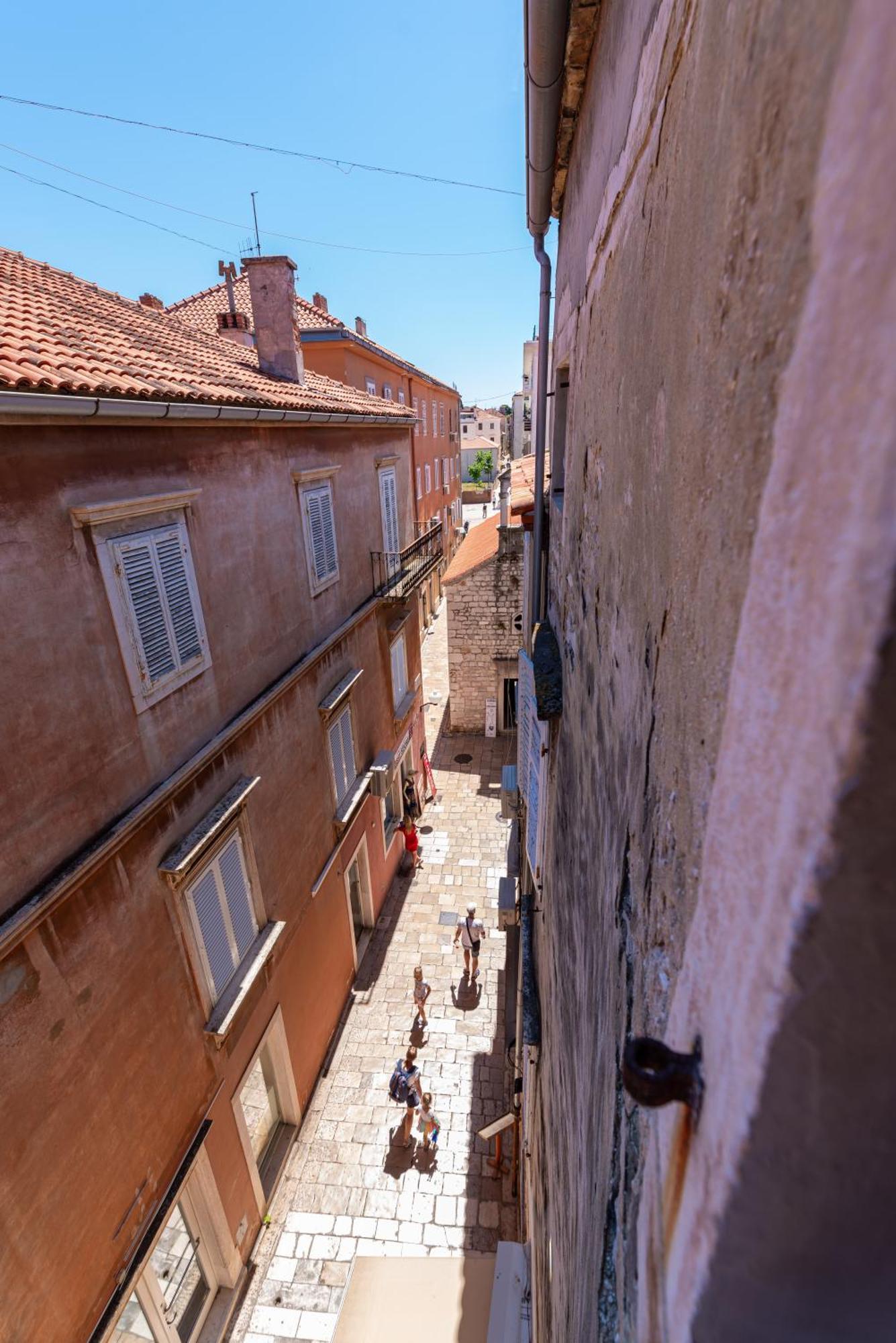 Timeless Antique Old Town With Terrace Apartment ซาดาร์ ภายนอก รูปภาพ